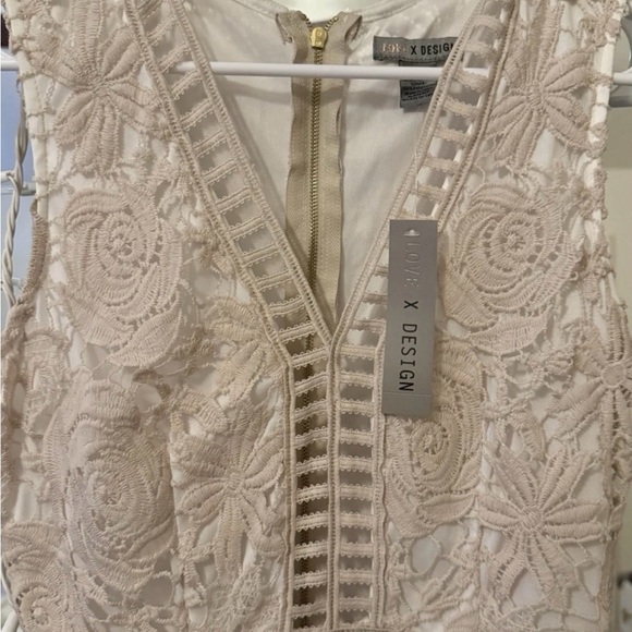 Love By Design Cream Sheath Dress Short Sleeve V-Neck - Picture 3 of 7